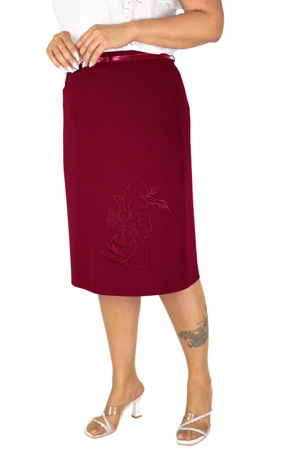 Plus Size Floral Embellished Straight Skirt in Burgundy – additional product view