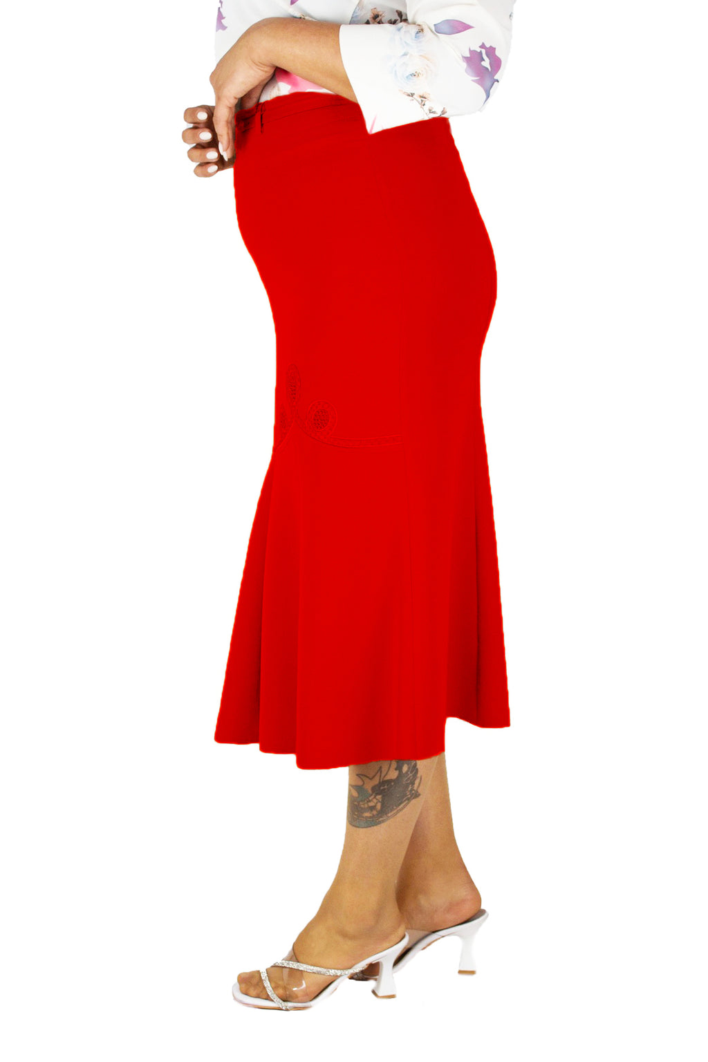 Plus Size Embroidered Fishtail Midi Skirt in Red – additional product view