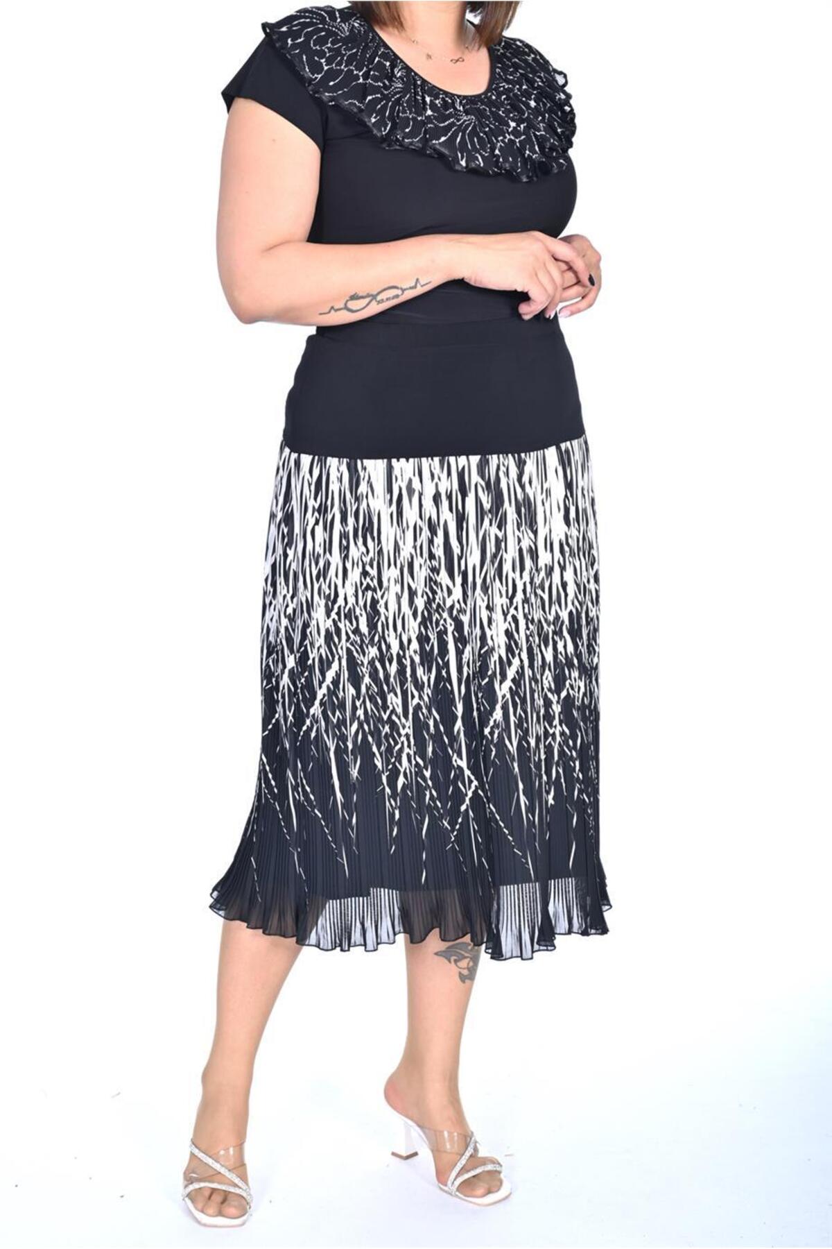 Plus Size Monochrome Branch-Print Chiffon Skirt in Black with light branch print – additional product view