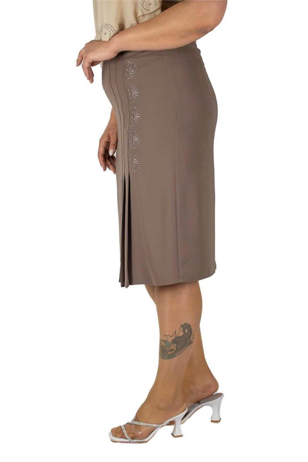 Plus Size Embroidered Triple-Pleat Skirt in Taupe / mink – additional product view