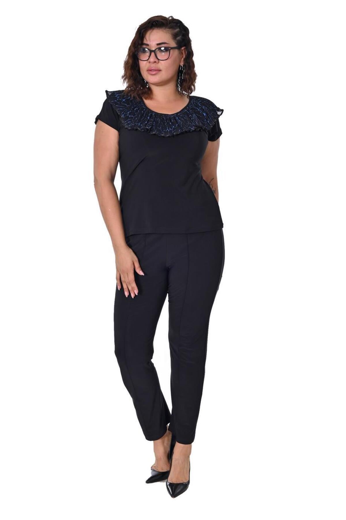Plus Size Elastic-Waist Straight-Leg Trousers in Black – Lady Fancy wholesale size pack