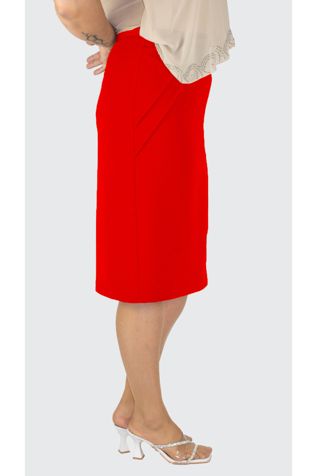 Plus Size Pintuck-Detail Straight Skirt in Red – additional product view