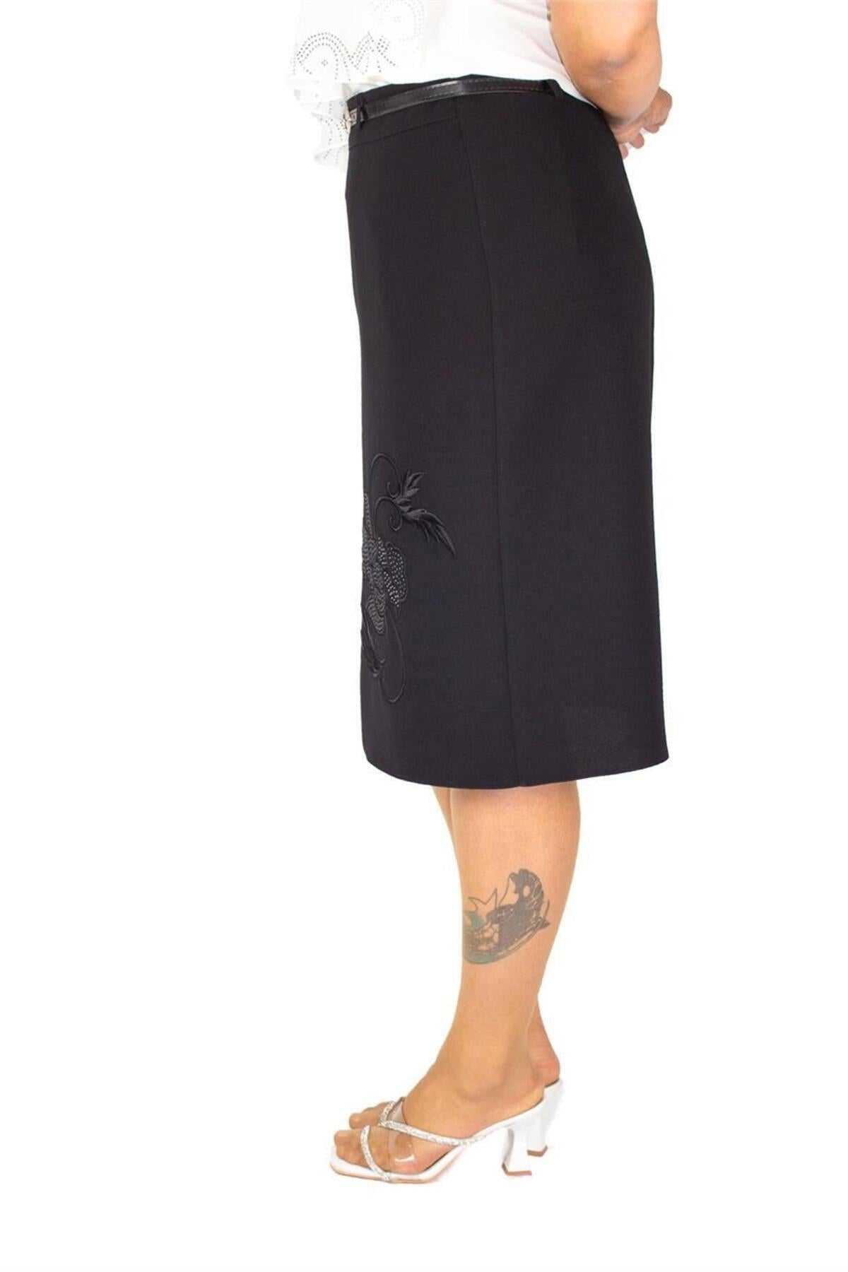Plus Size Floral Embellished Straight Skirt in Black – additional product view