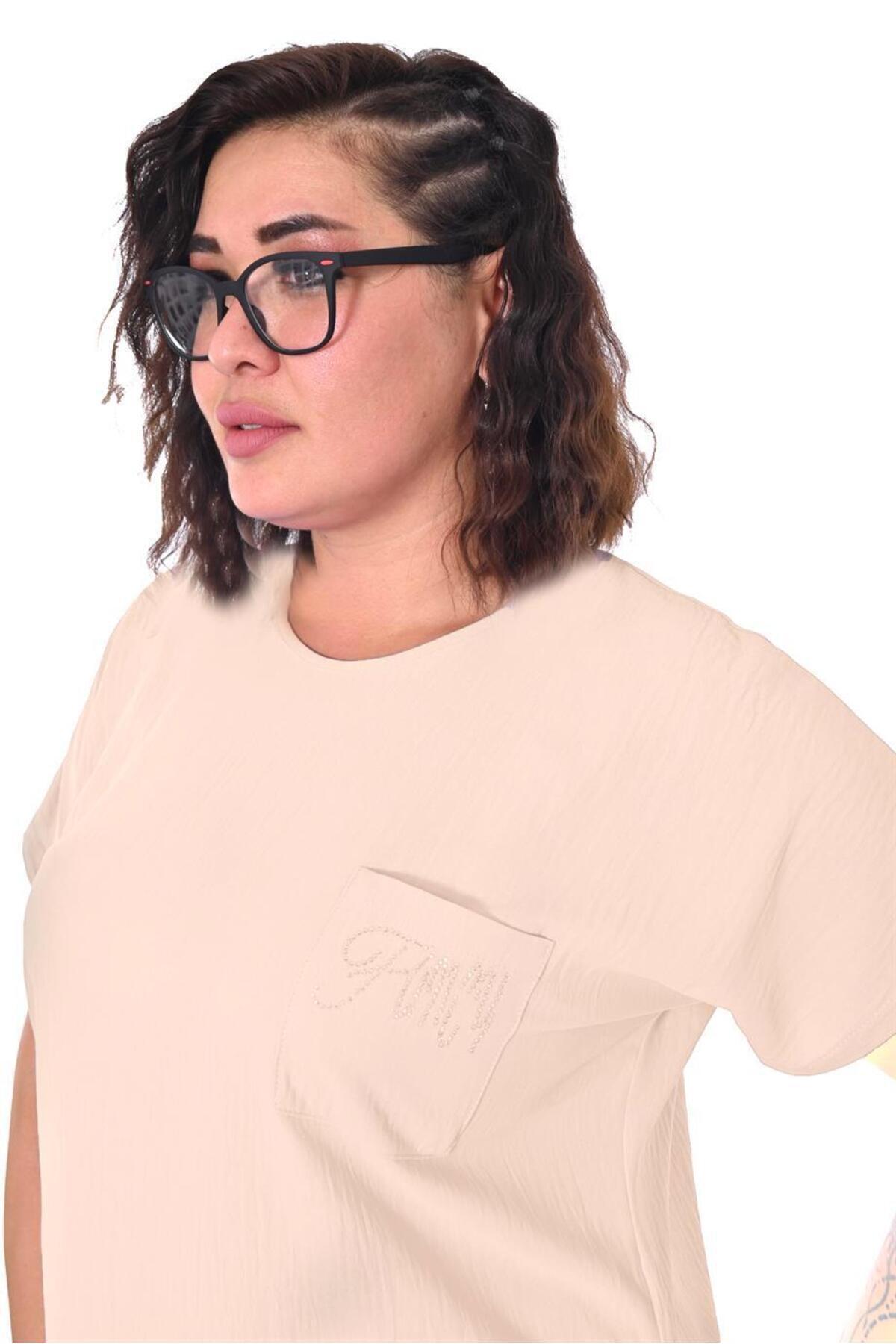 Plus Size Short-Sleeve Embellished Tracksuit in Cream – additional product view