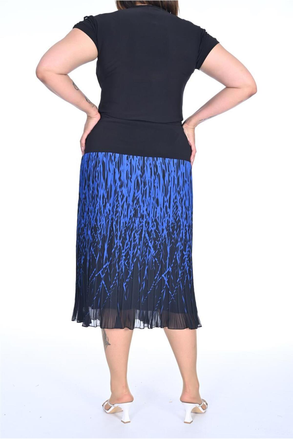 Plus Size Blue Branch-Print Pleated Chiffon Skirt in Blue print over a dark base – additional product view