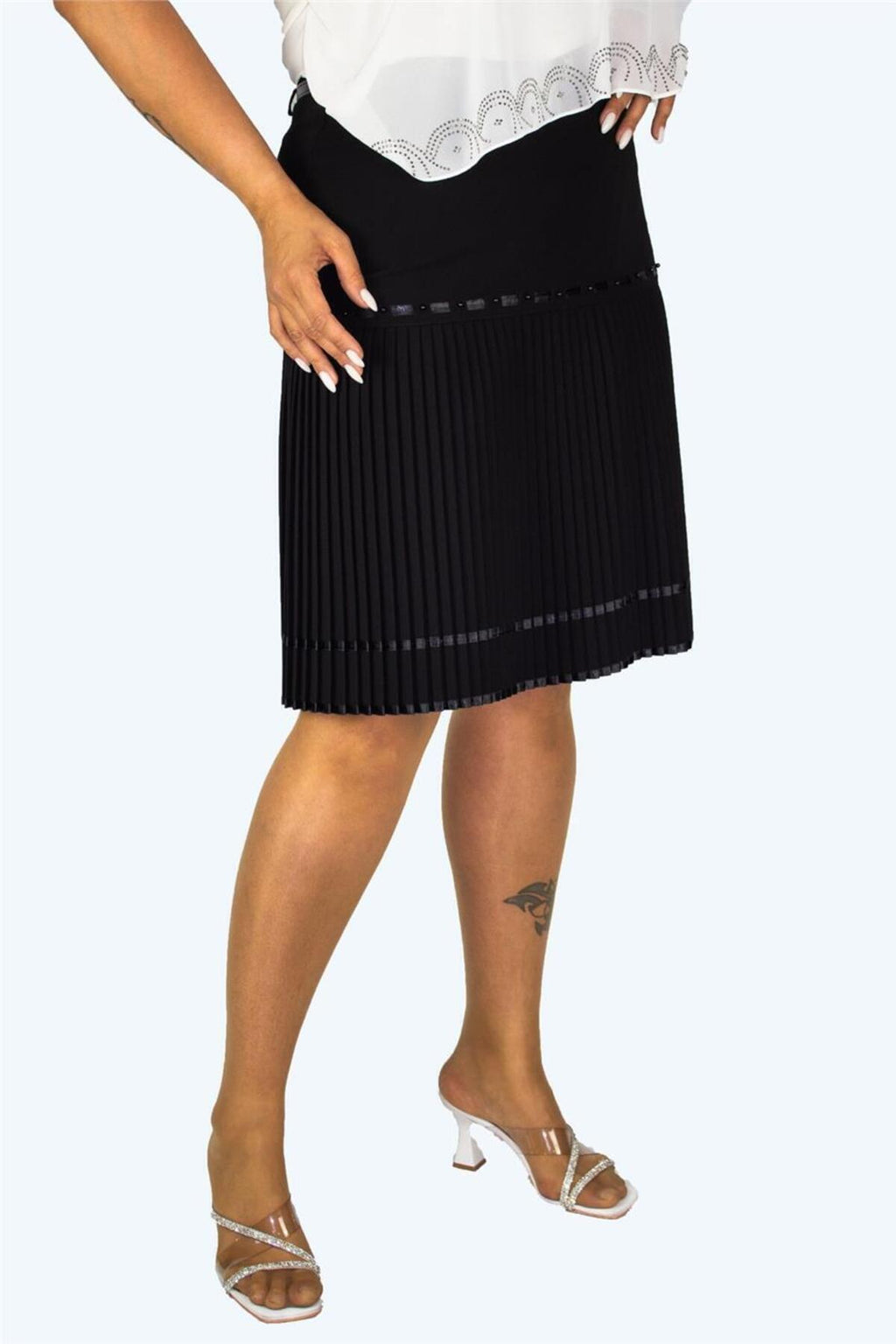 Plus Size Pearl-Detail Pleated-Hem Skirt in Black – additional product view