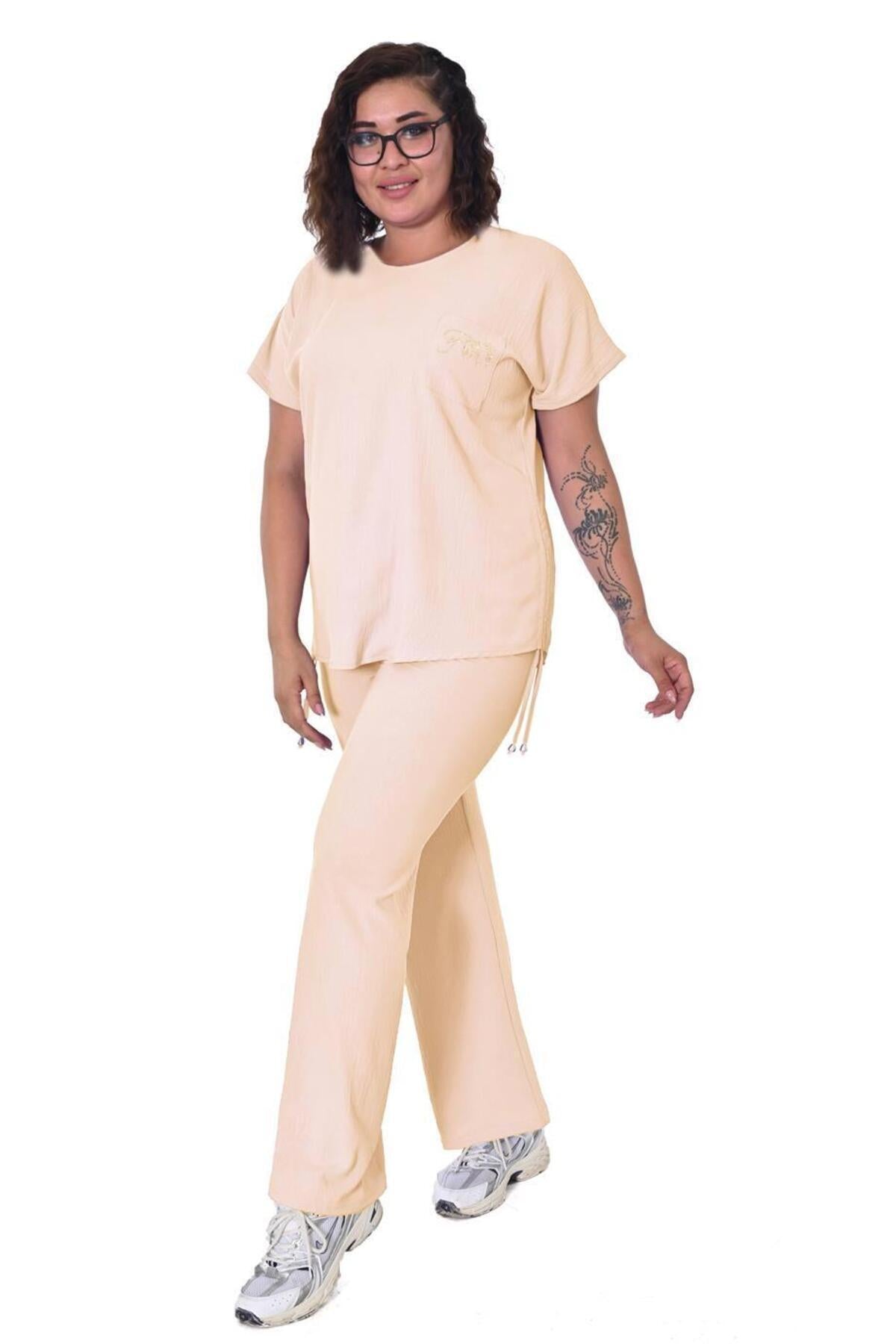 Plus Size Short-Sleeve Embellished Tracksuit in Cream – additional product view