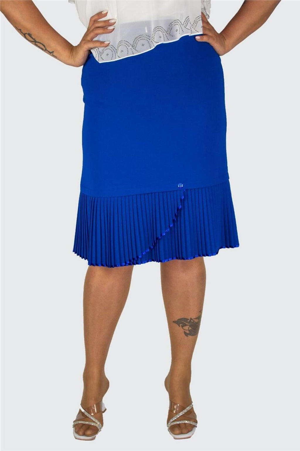 Plus Size Embellished Fine-Pleat Hem Skirt in Blue – additional product view