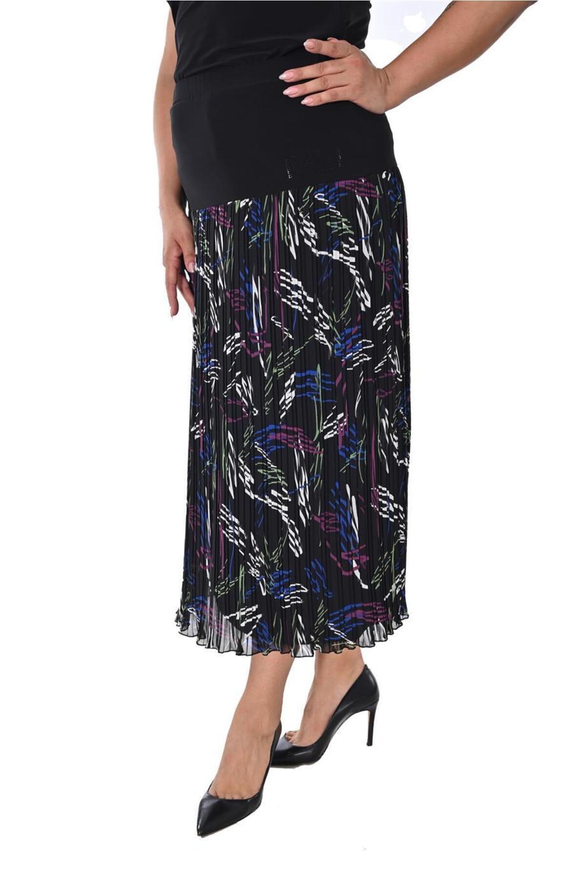 Plus Size Abstract-Print Pleated Chiffon Skirt in Multicolour on black – additional product view