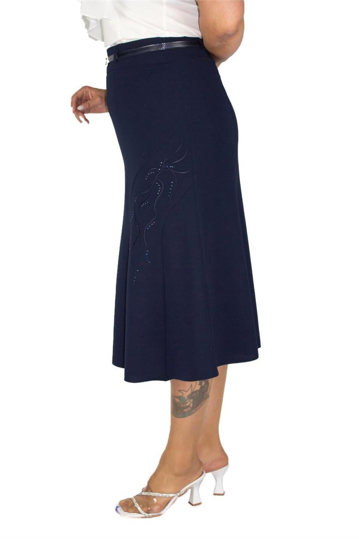 Plus Size Botanical Embroidered Flared Skirt in Navy – additional product view