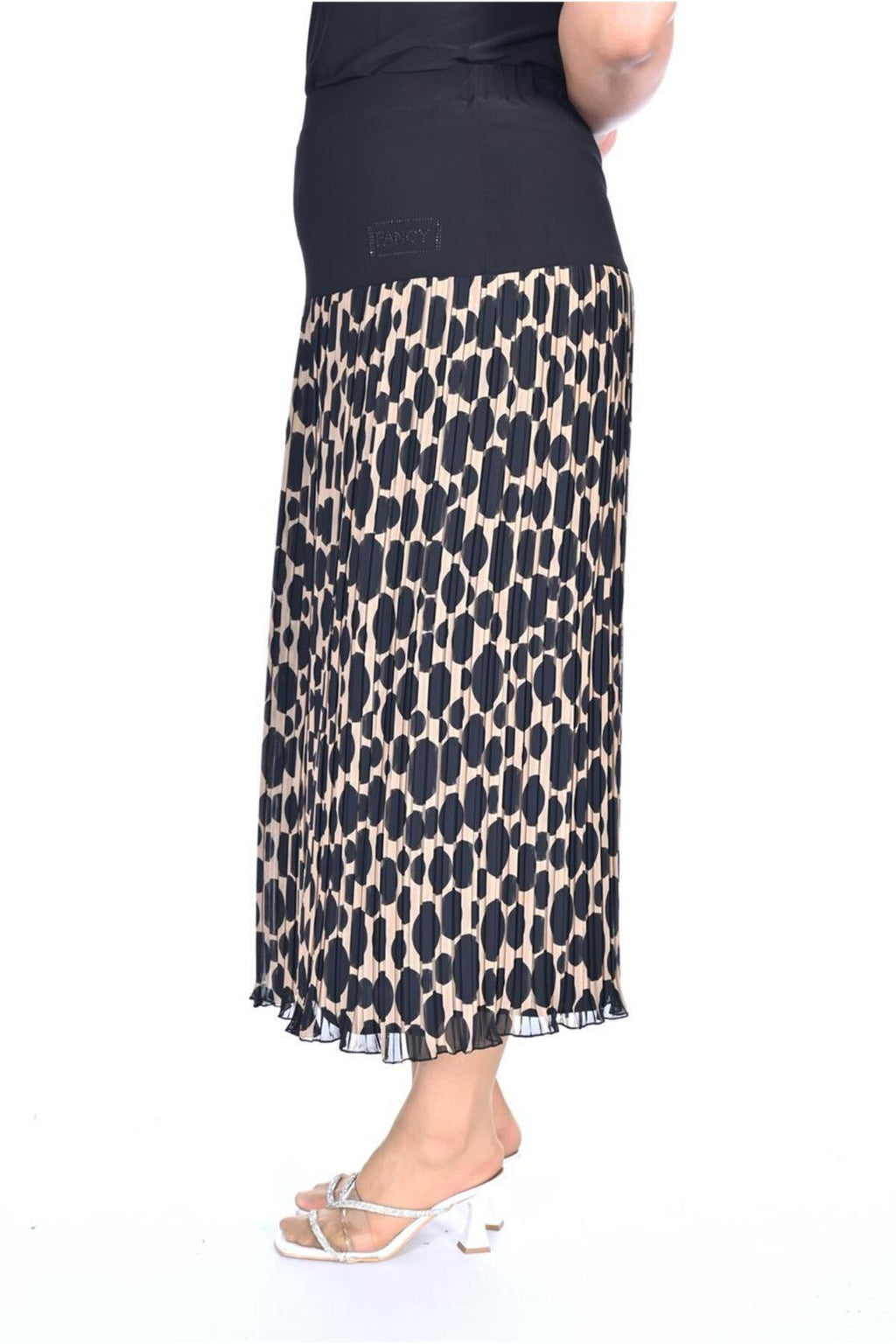 Plus Size Spotted Pleated Chiffon Skirt in Beige and black – additional product view