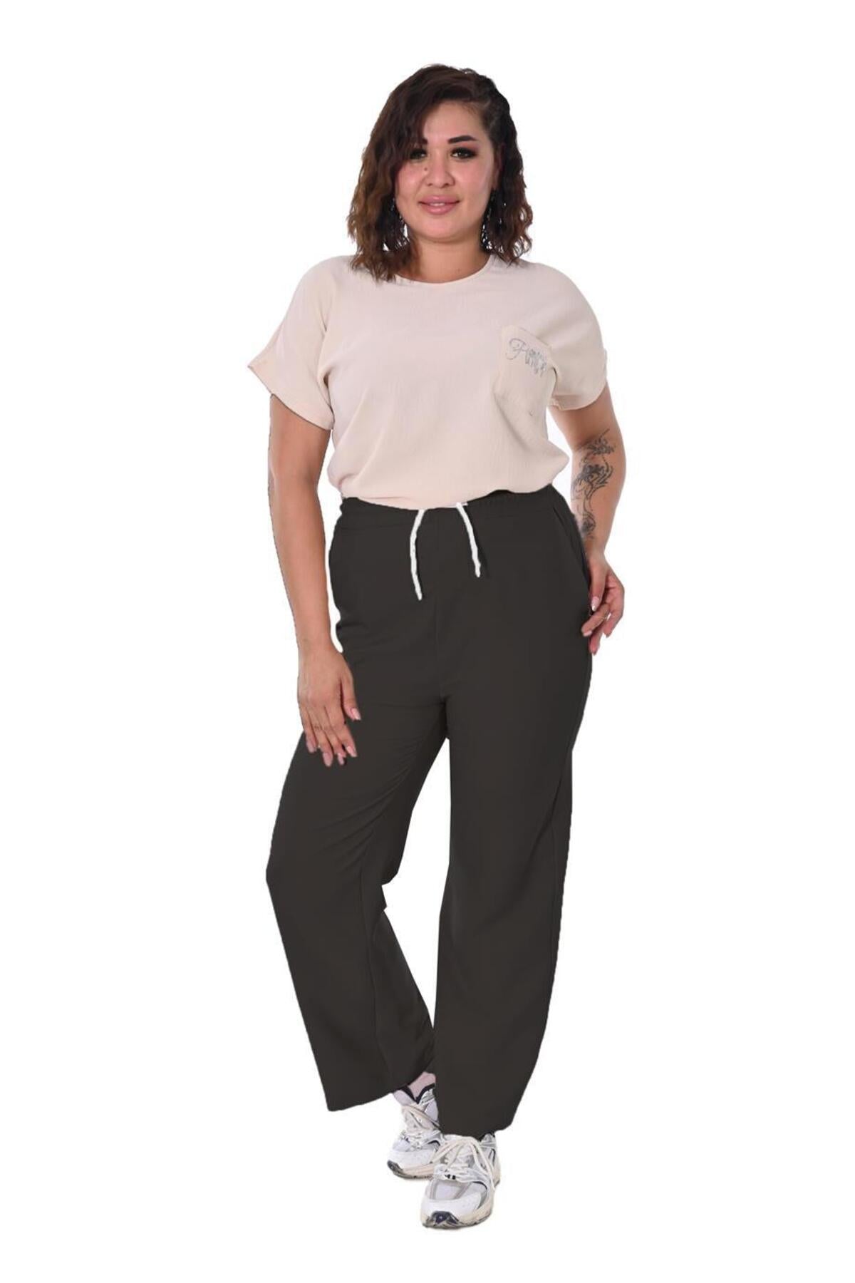 Plus Size Drawstring Wide-Leg Sweatpants in Black – additional product view