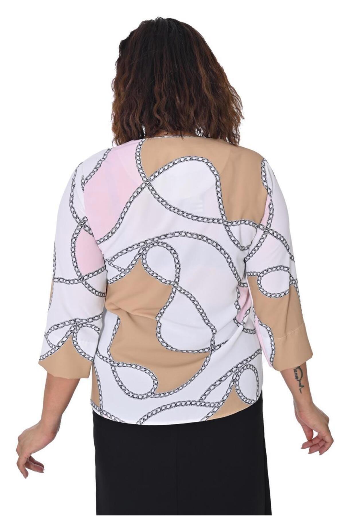 Plus Size Chain-Print Three-Quarter Sleeve Blouse in White with beige and dark chain print – additional product view