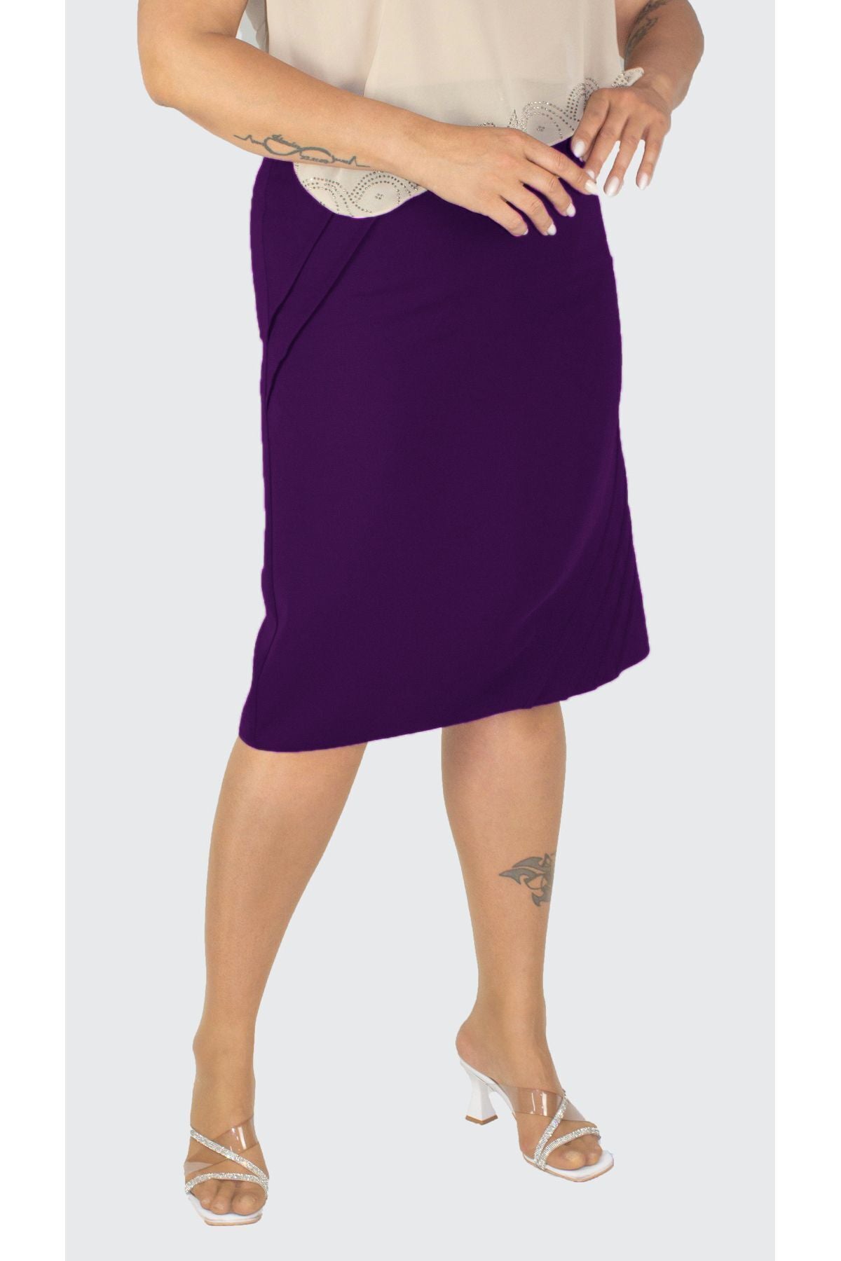 Plus Size Pintuck-Detail Straight Skirt in Purple – additional product view