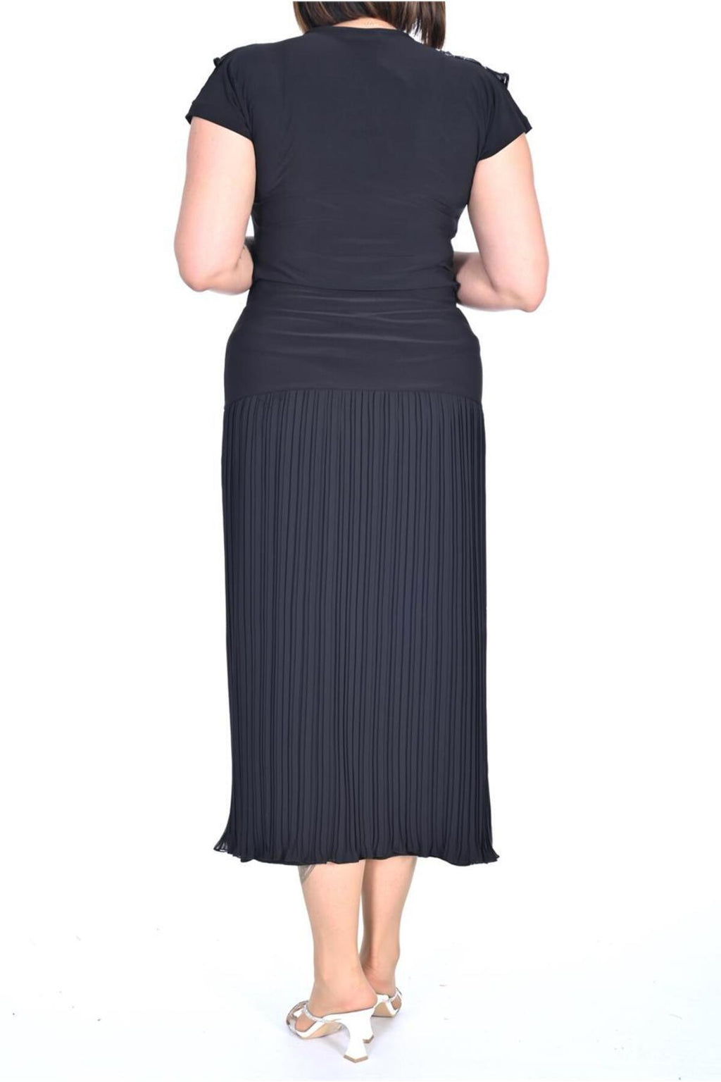 Plus Size Embellished Lettering Pleated Chiffon Skirt in Black – additional product view