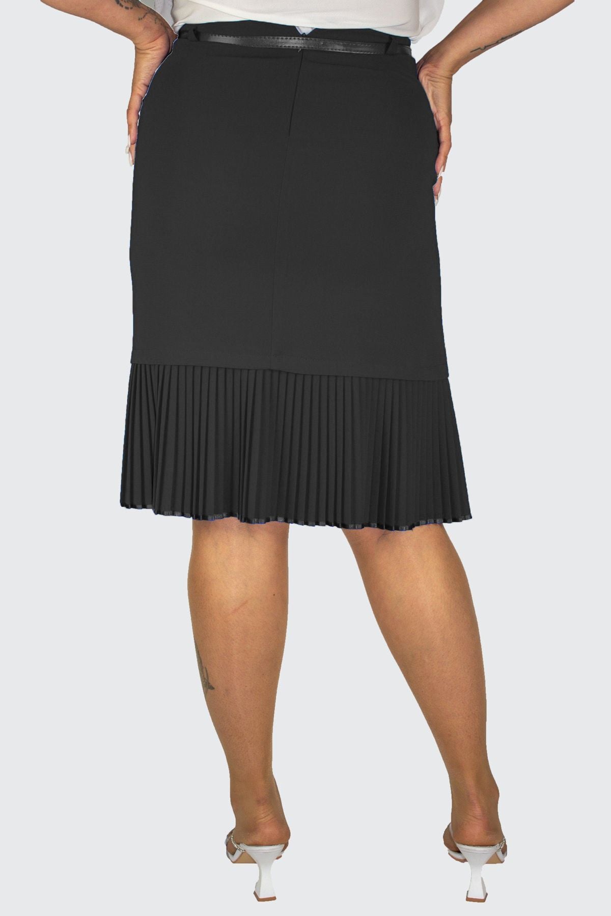 Plus Size Embellished Fine-Pleat Hem Skirt in Black – additional product view