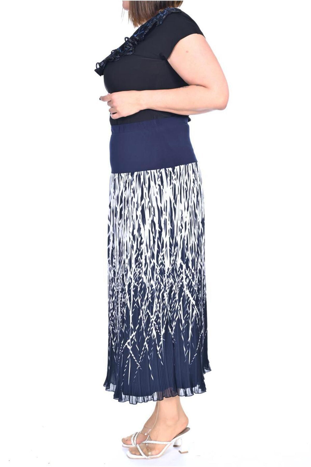 Plus Size Navy Branch-Print Long Chiffon Skirt in Navy with light branch print – additional product view
