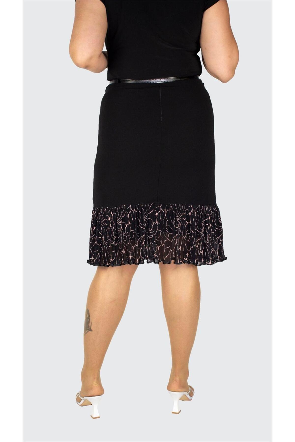 Plus Size Decorative Ruffle-Hem Skirt in Black with patterned hem detail – additional product view