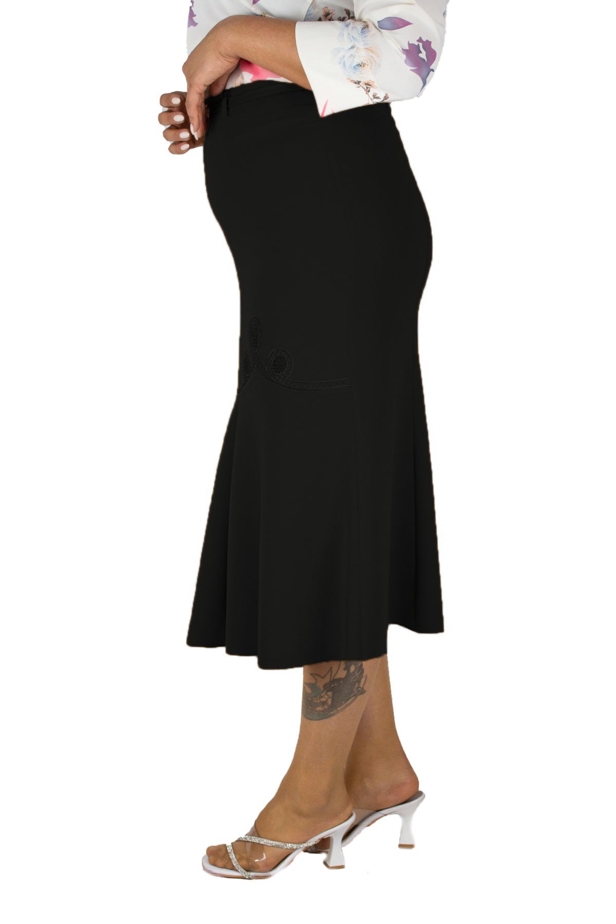 Plus Size Embroidered Fishtail Midi Skirt in Black – additional product view