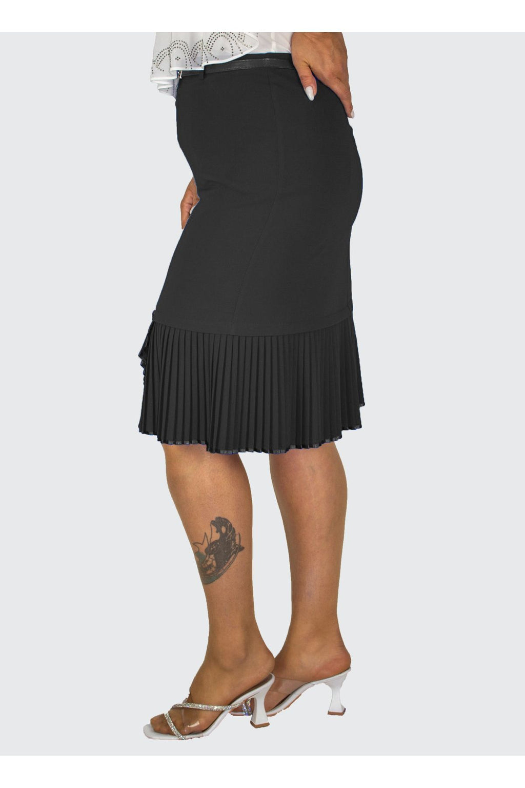 Plus Size Embellished Fine-Pleat Hem Skirt in Black – additional product view