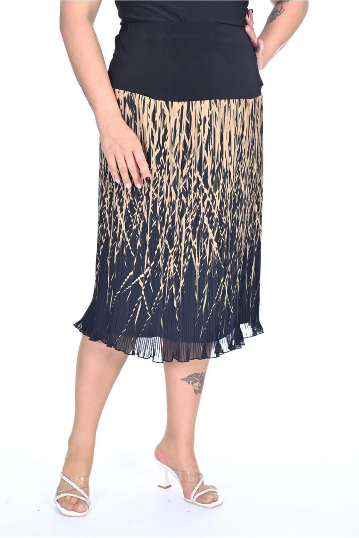 Plus Size Branch-Print Pleated Chiffon Skirt in Beige print over a dark base – additional product view