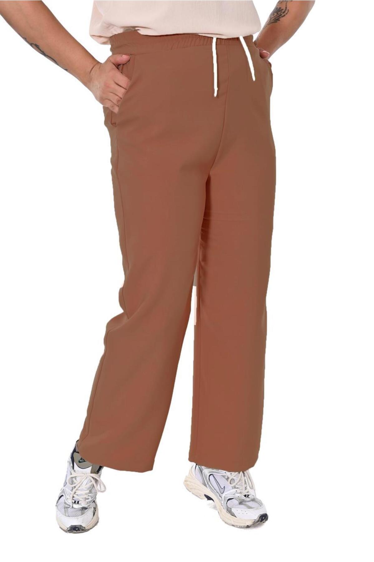 Plus Size Drawstring Wide-Leg Sweatpants in Brown – additional product view