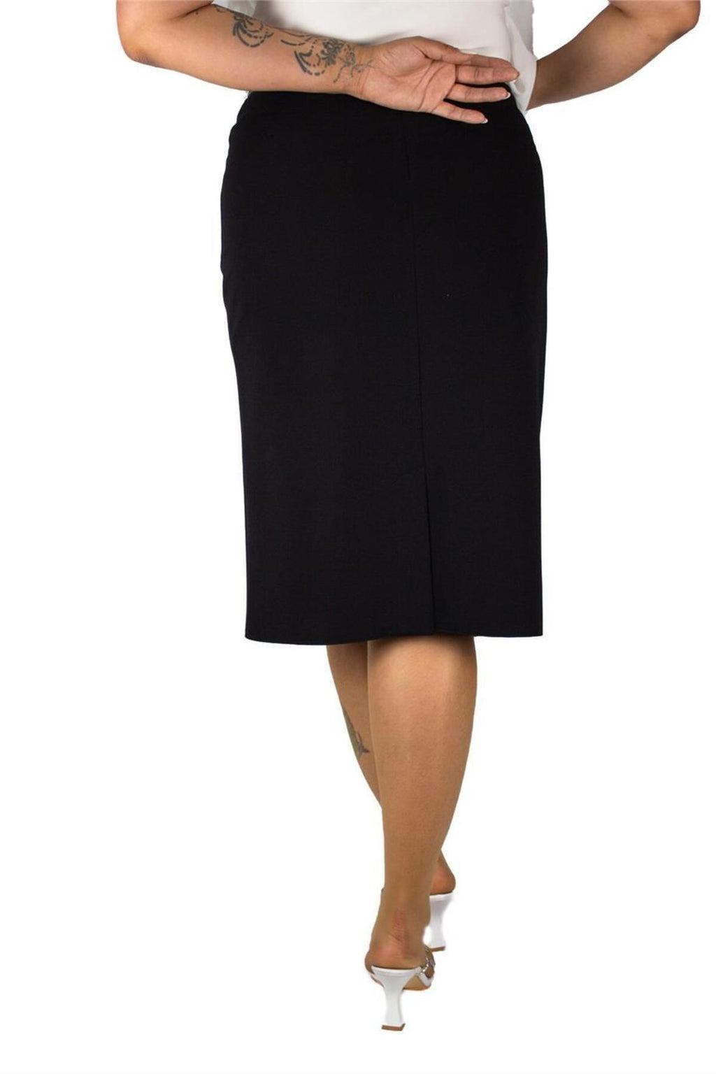 Plus Size Botanical Embroidered Wrap-Effect Skirt in Black – additional product view