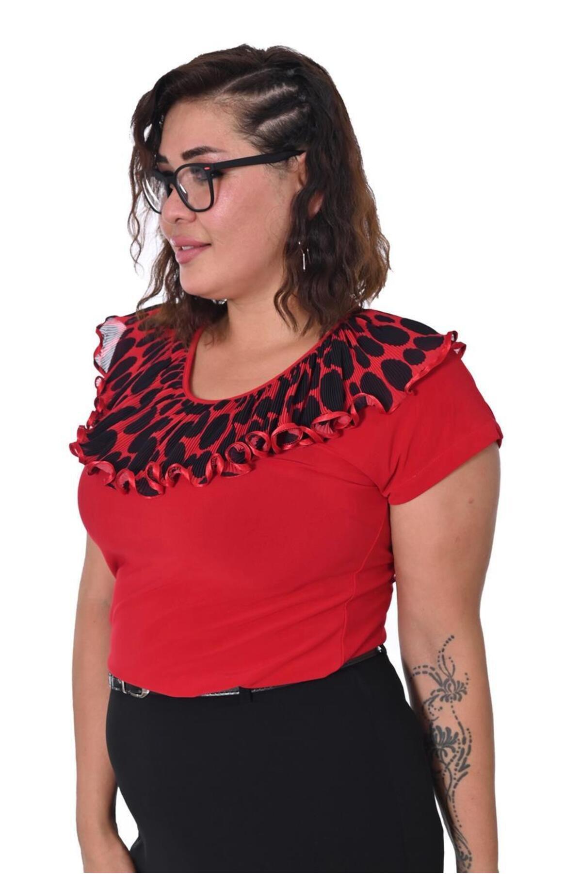Plus Size Spotted Ruffle-Neck Blouse in Red with black spotted neckline – additional product view