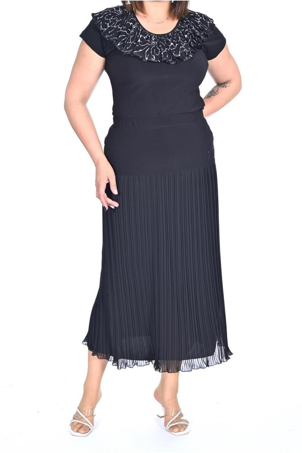 Plus Size Embellished Lettering Pleated Chiffon Skirt in Black – additional product view