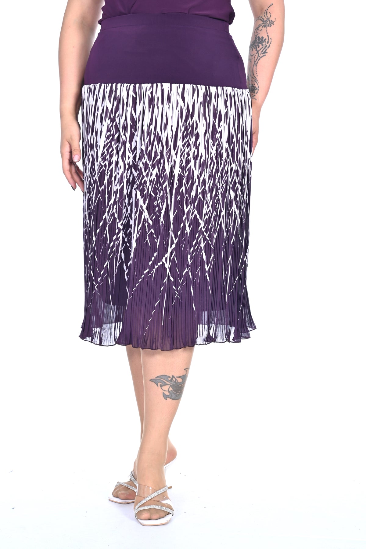 Plus Size Branch-Print Pleated Chiffon Skirt in Purple with light branch print – Lady Fancy wholesale size pack